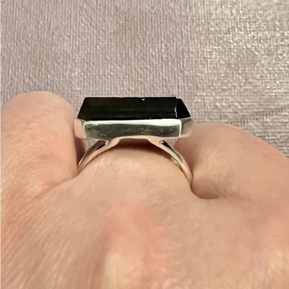*SOLD LOCALLY* Sterling Silver Black Tourmaline Point Ring - Picture 5 of 5